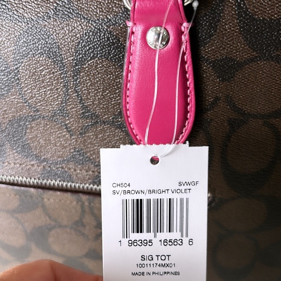 NWT💃Coach Gallery Tote in Signature Canvas & Leather Purse - Picture 9 of 9